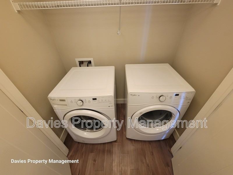 415 Clareview Rd Nw #38 - Photo 6 of 16