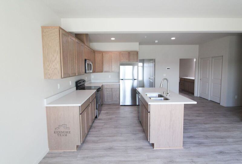 1200 N 8th Ave #A207 - Photo 3 of 6