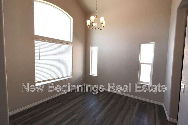 4834 Olympus Dr - Photo 4 of 34