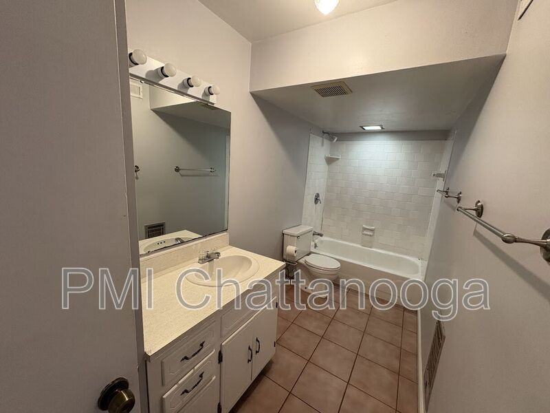 4240 Crestview Dr #A - Photo 2 of 11