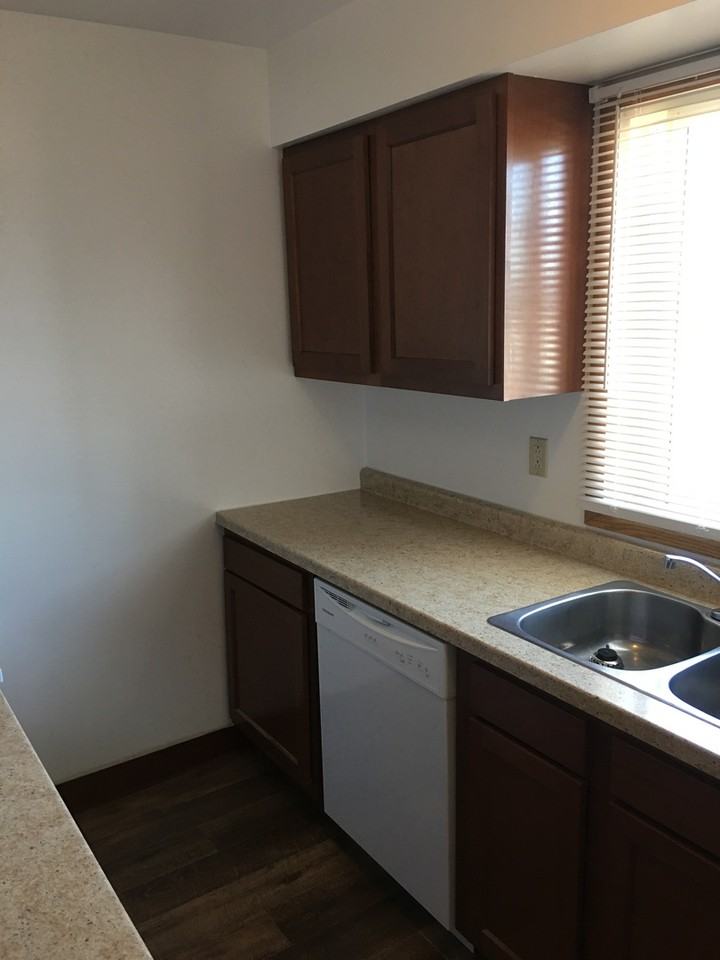 Woodgate Apartments - Photo 3 of 21
