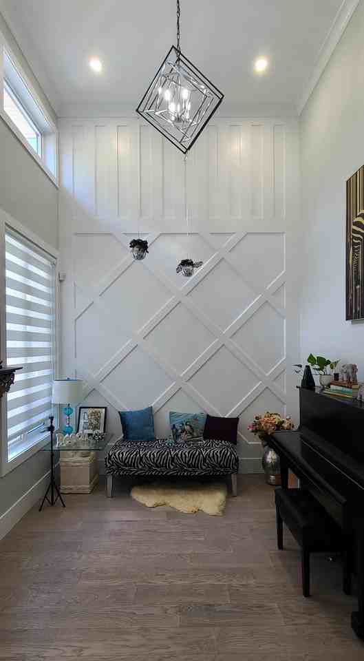 16640 19 Avenue - Photo 2 of 15