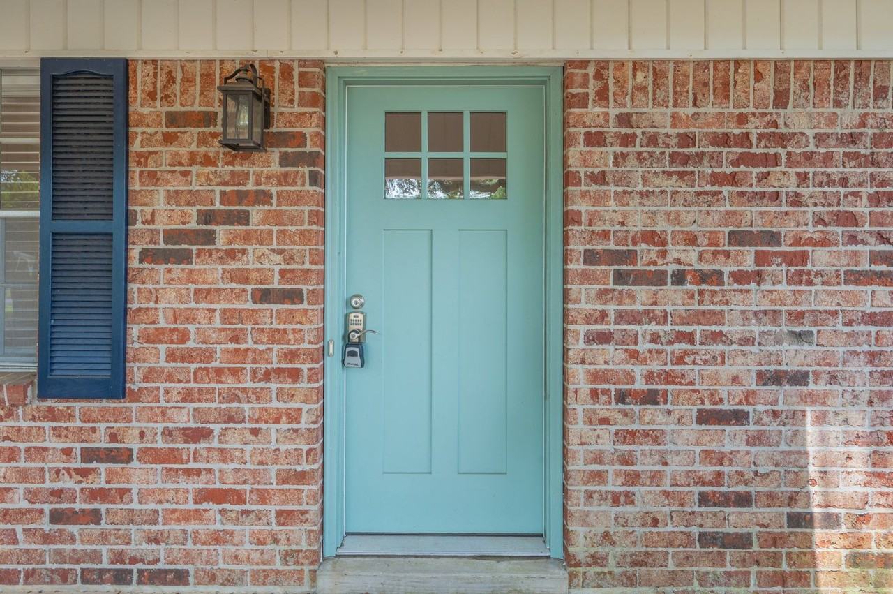 30 Woodham Ave - Photo 5 of 36