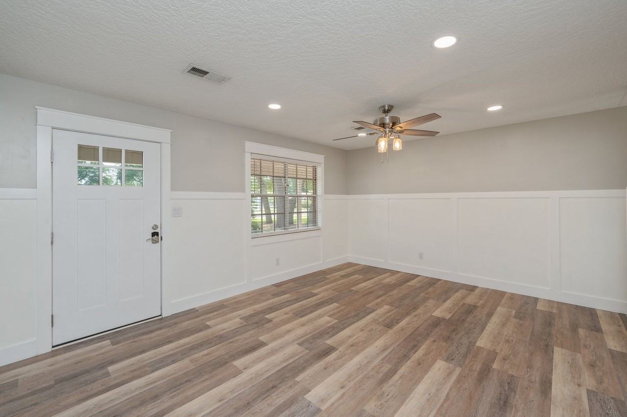 30 Woodham Ave - Photo 7 of 36