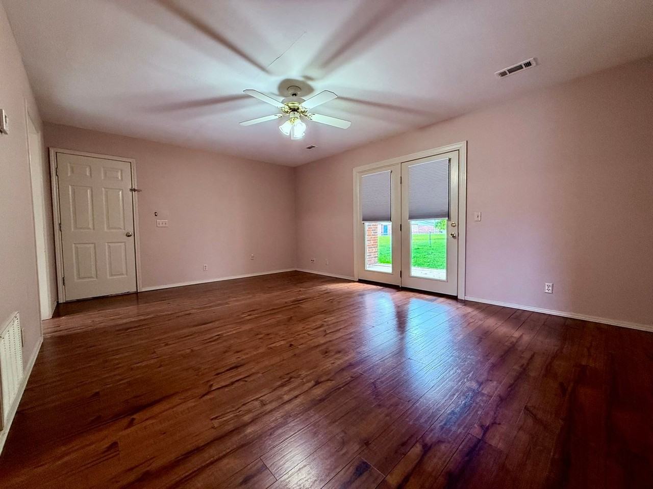 1404A Camellia Dr - Photo 4 of 22