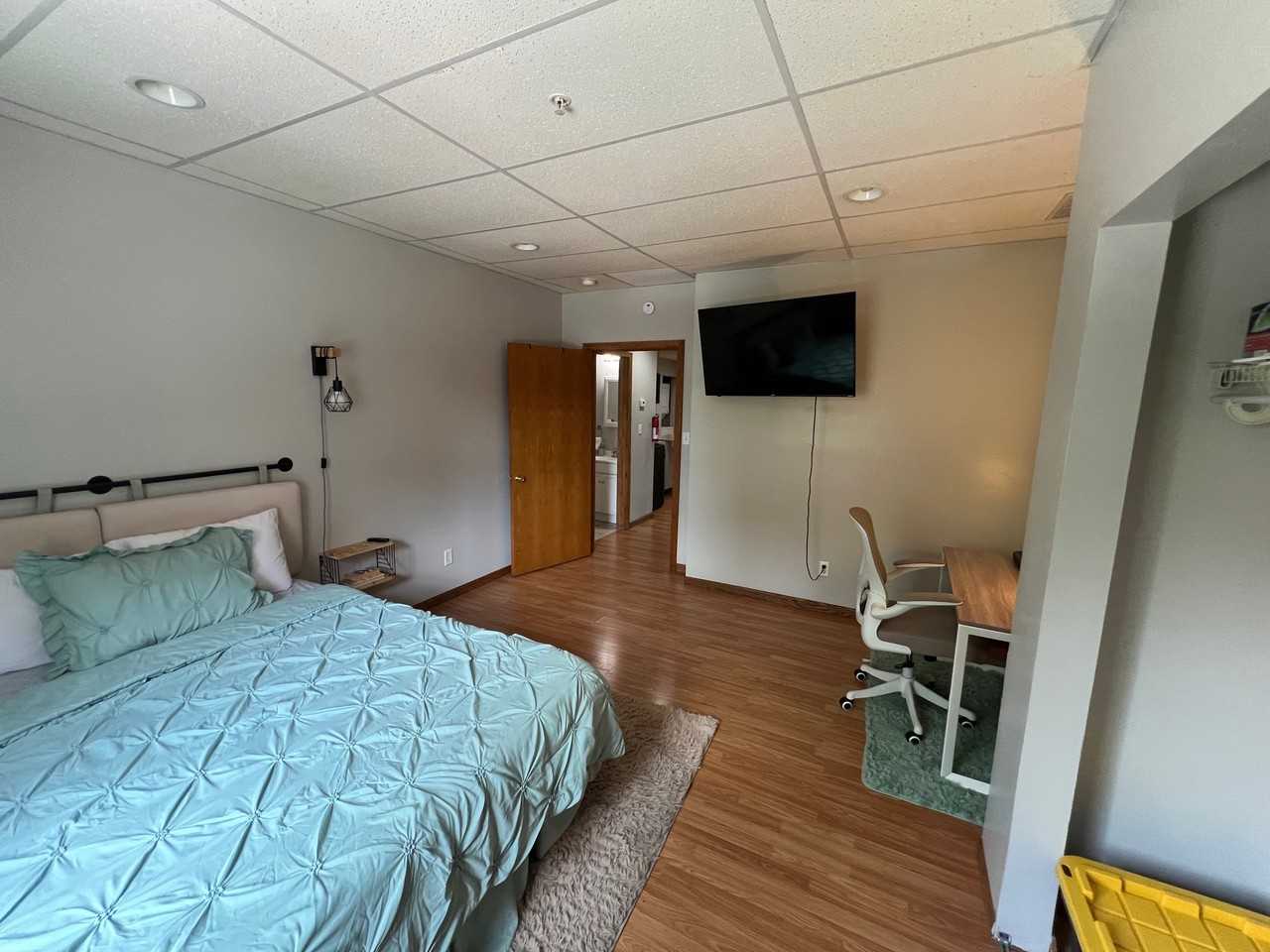 201 Walnut St #201-1 - Photo 5 of 6