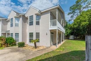 17 Chatelaine Cir Se - Photo 1 of 1