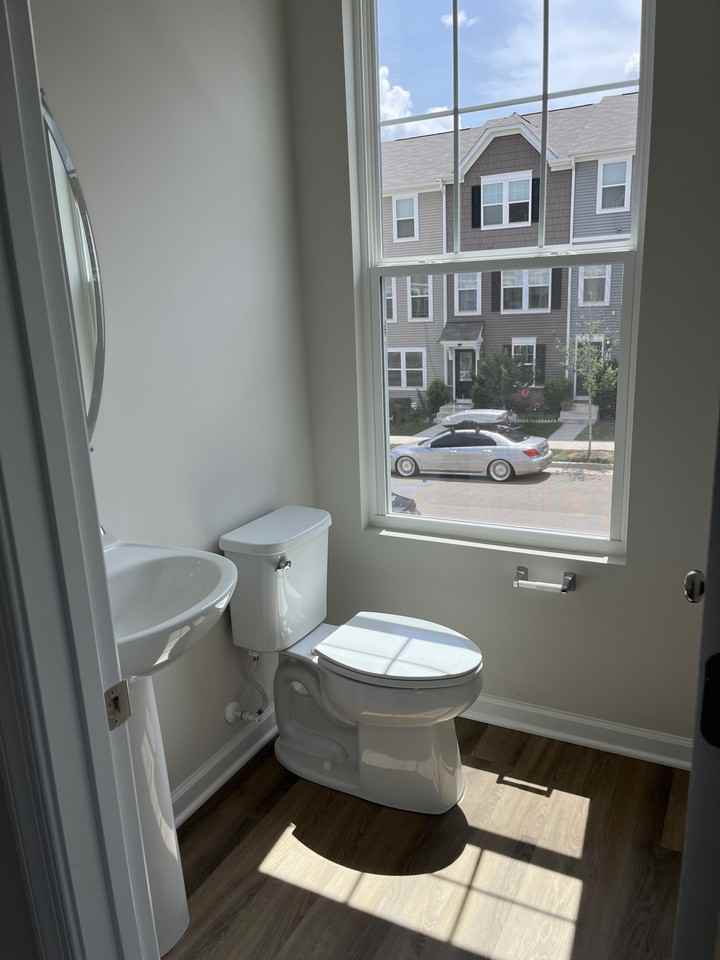 87 Anthem Street - Photo 5 of 7