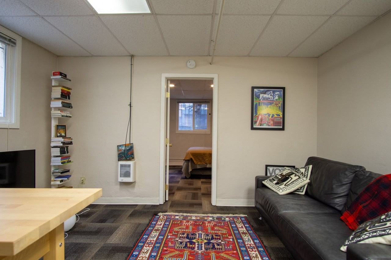 751 Sw Vista Ave #13 - Photo 3 of 16