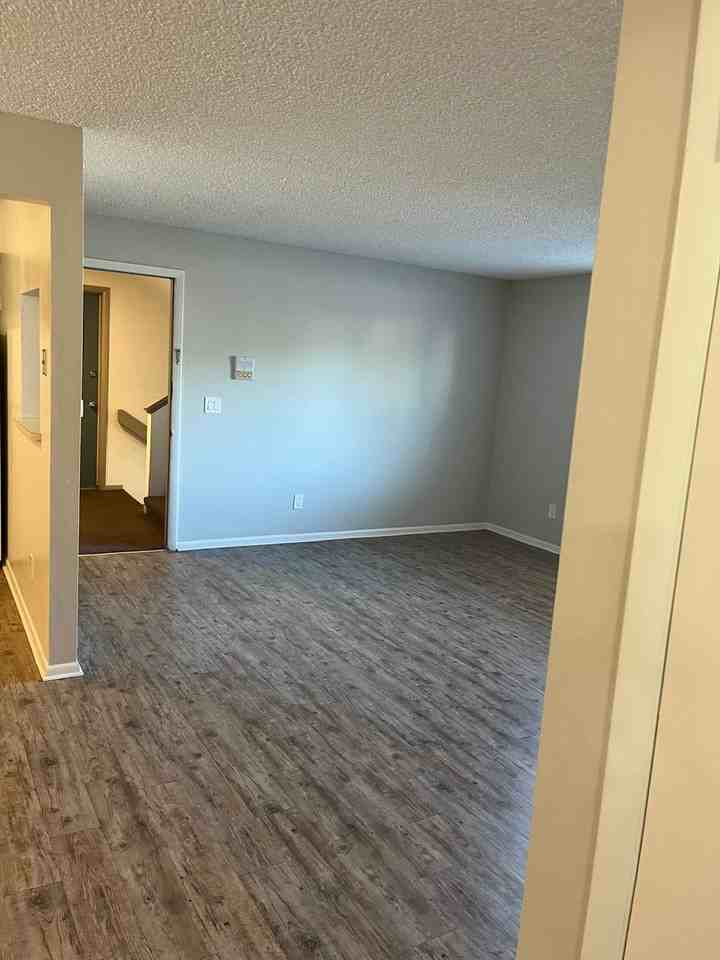 7620 W. 62nd Ave. - Photo 4 of 29