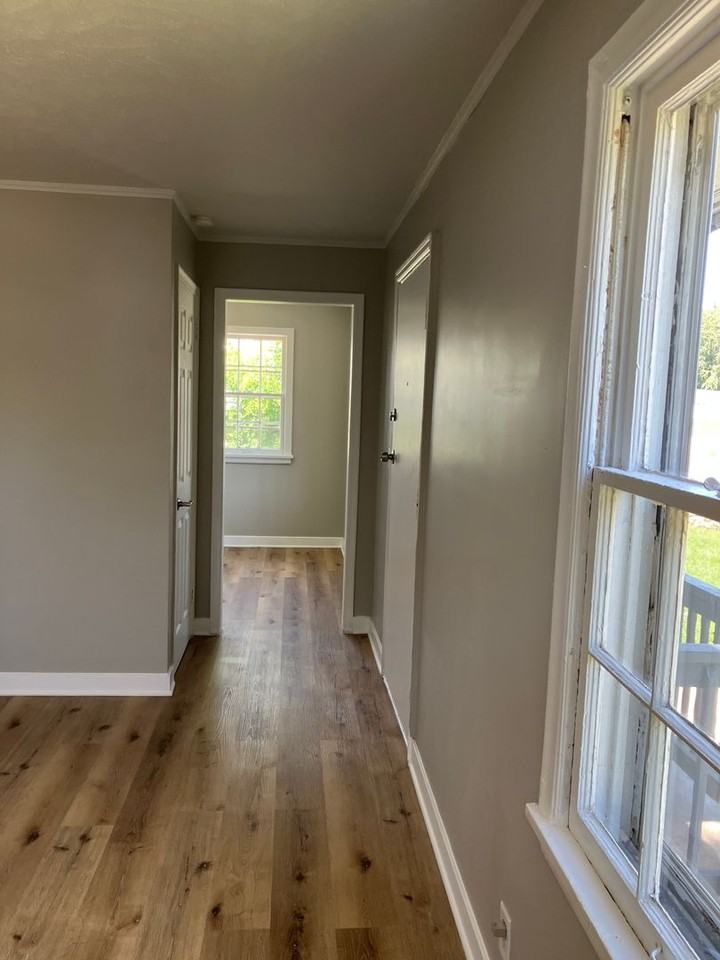 5916 N 37th St - Photo 2 of 12