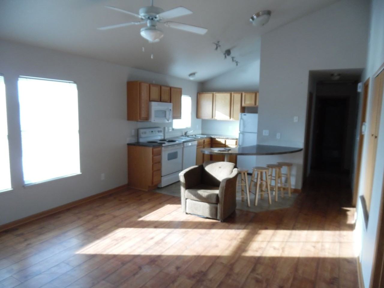 647 Mitchell St ## A2 - Photo 2 of 5