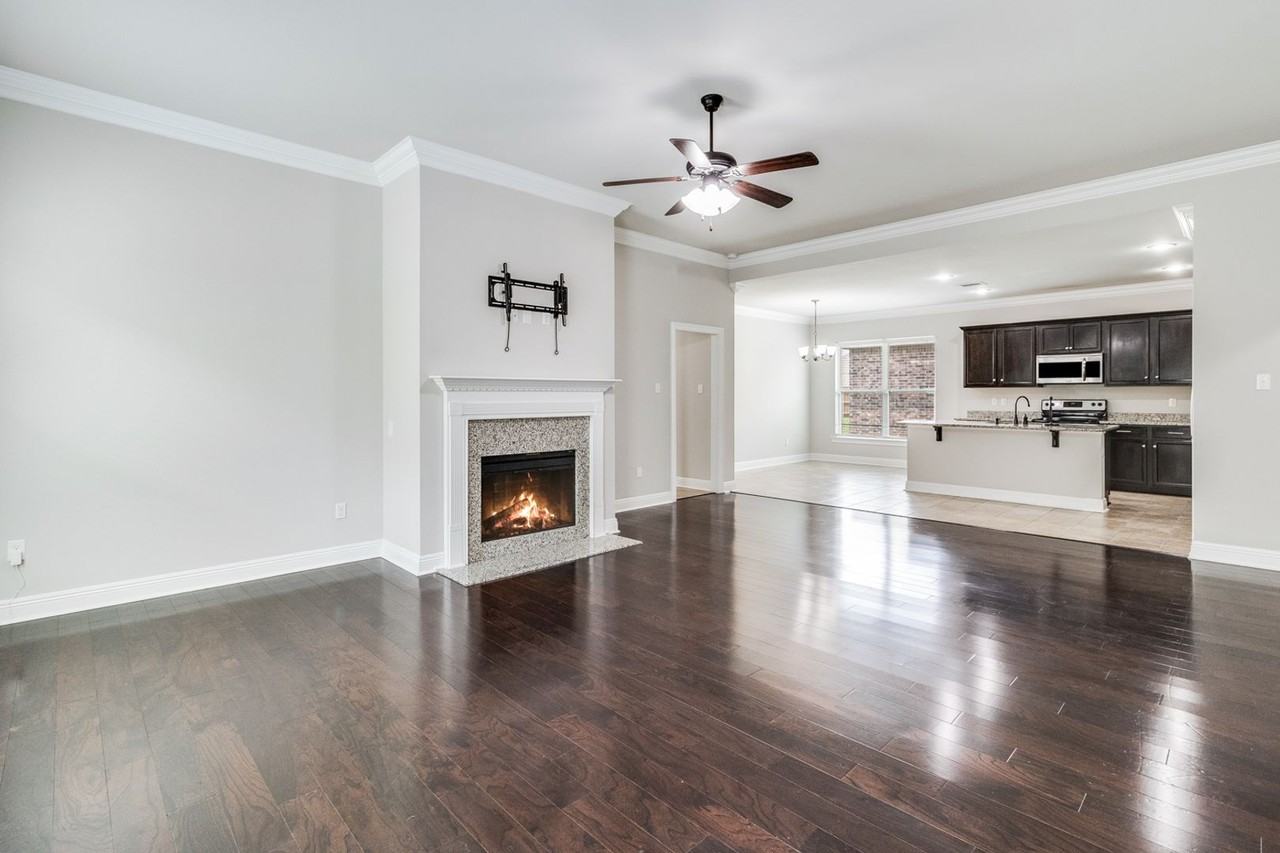 107 Maddox Jude Dr - Photo 3 of 21