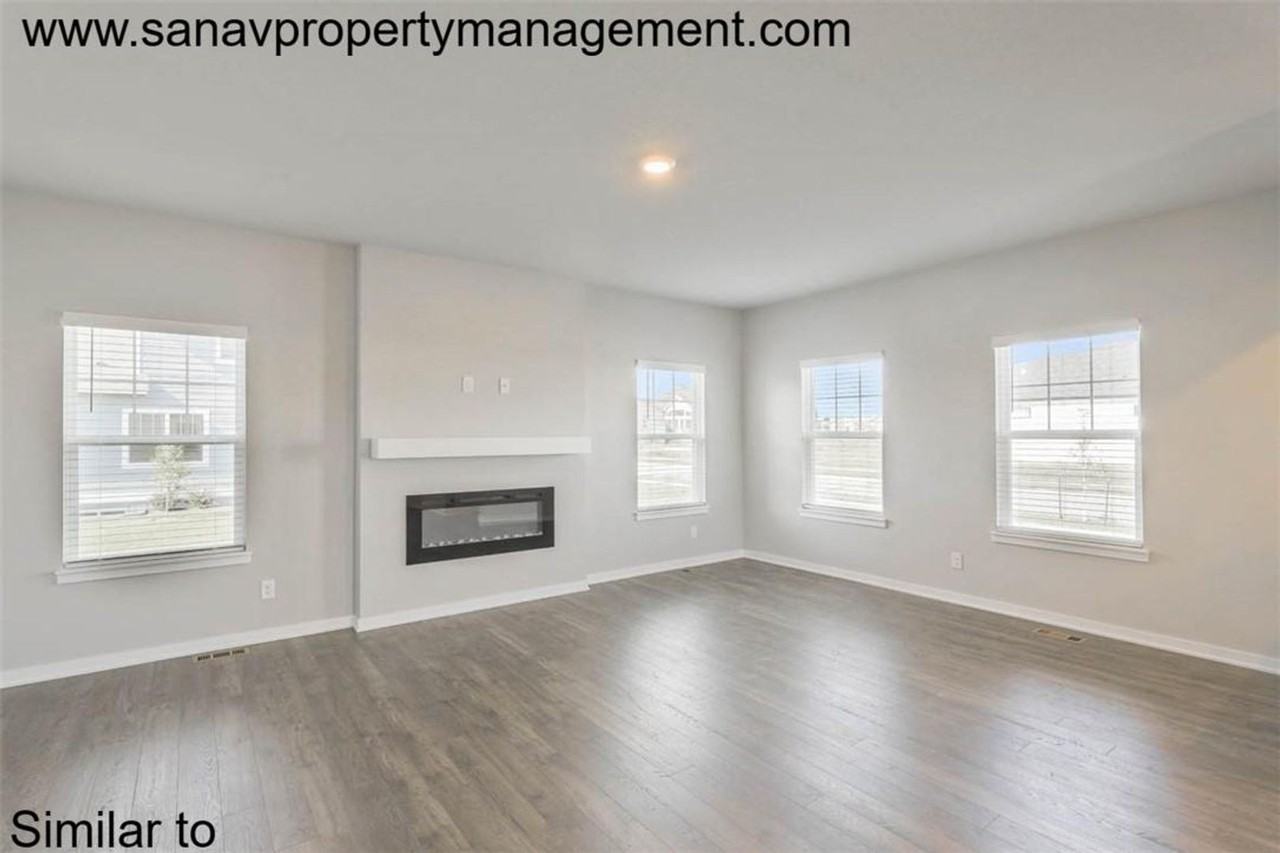 2404 Sw Plaza Pkwy - Photo 5 of 14