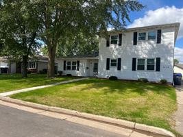 featured image of 1019 1021/1 Brookwood Dr