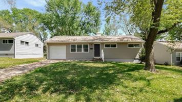featured image of 11427 Richmond Ave