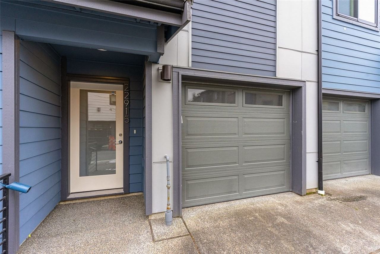 22915 Se 5th Ct - Photo 2 of 37