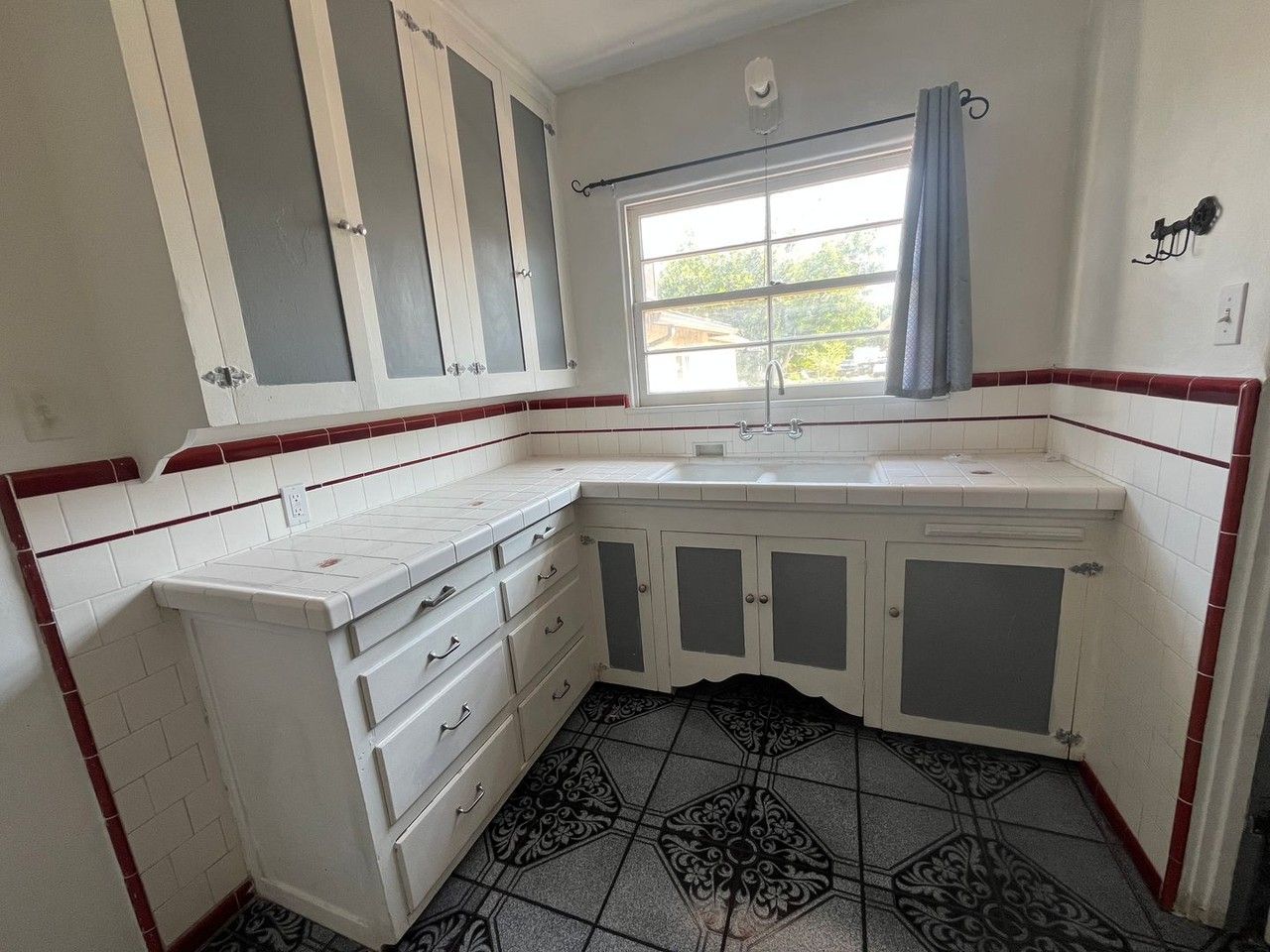809-809.5 N. 9th St - Photo 3 of 11