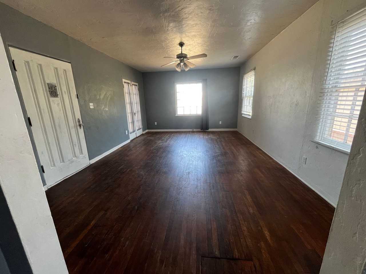 809-809.5 N. 9th St - Photo 5 of 11