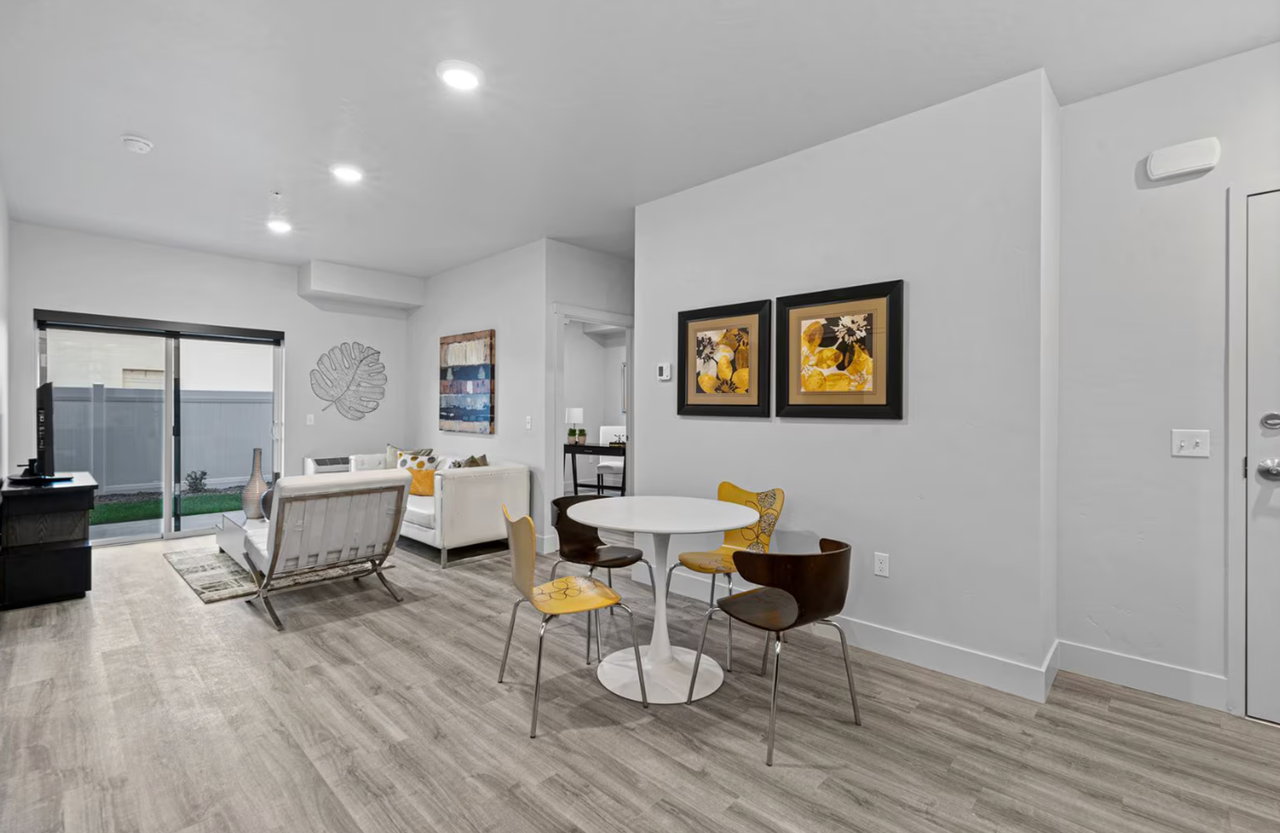 The Eliana Apartments - Photo 5 of 23