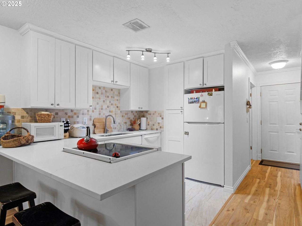 5222 Sw 42nd Ave - Photo 4 of 26