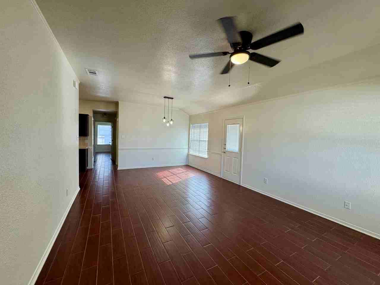 205 Janelle Dr - Photo 5 of 29