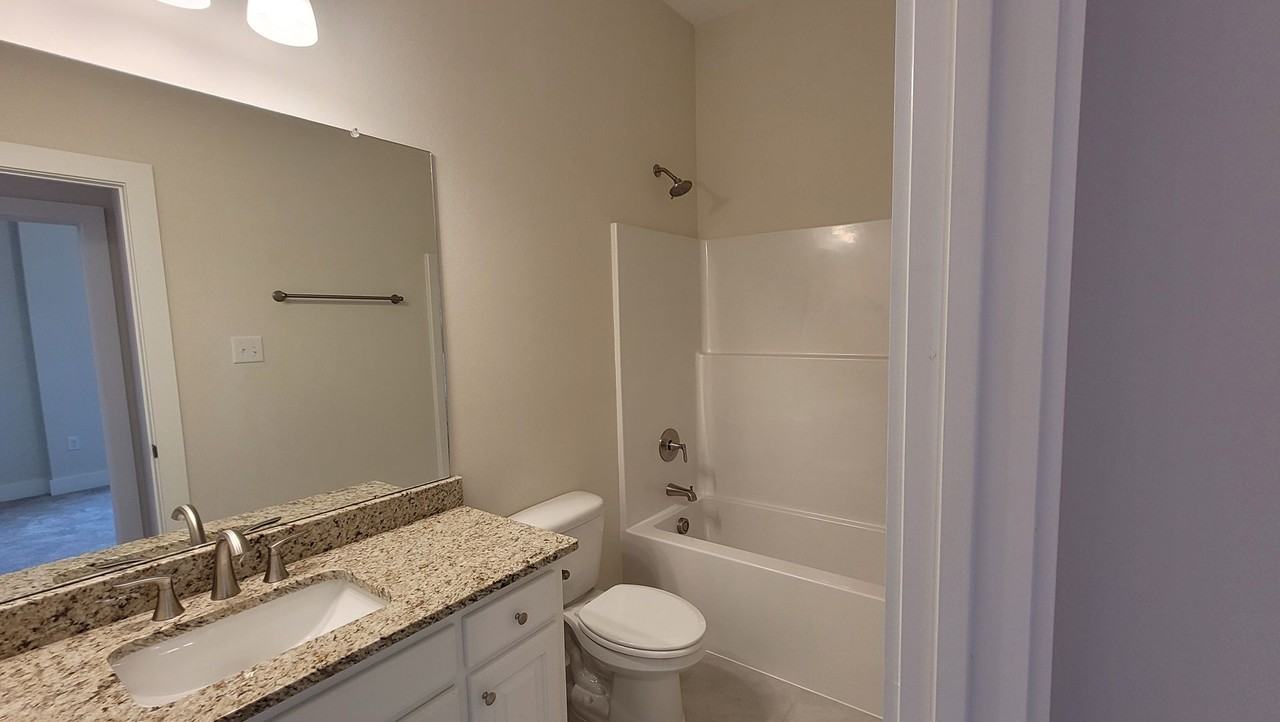 16157 Chancel Ave - Photo 5 of 12