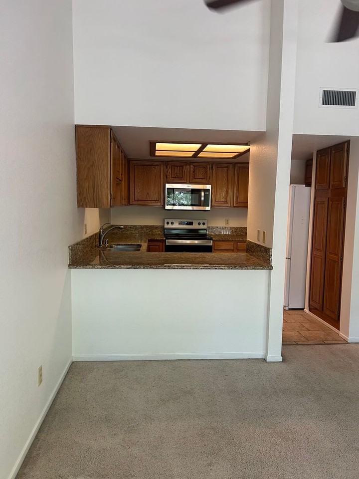 2875 Idlewild Dr - Photo 4 of 15