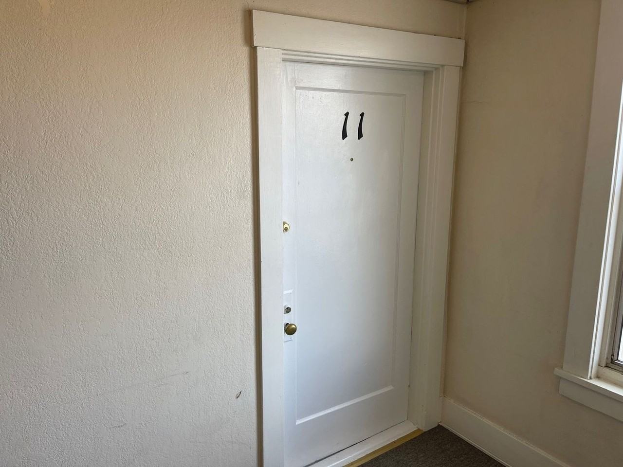 415 Walnut Ave #11 - Photo 2 of 9