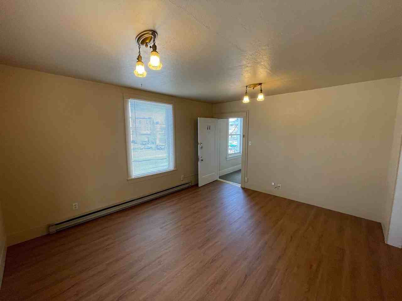 415 Walnut Ave #11 - Photo 4 of 9