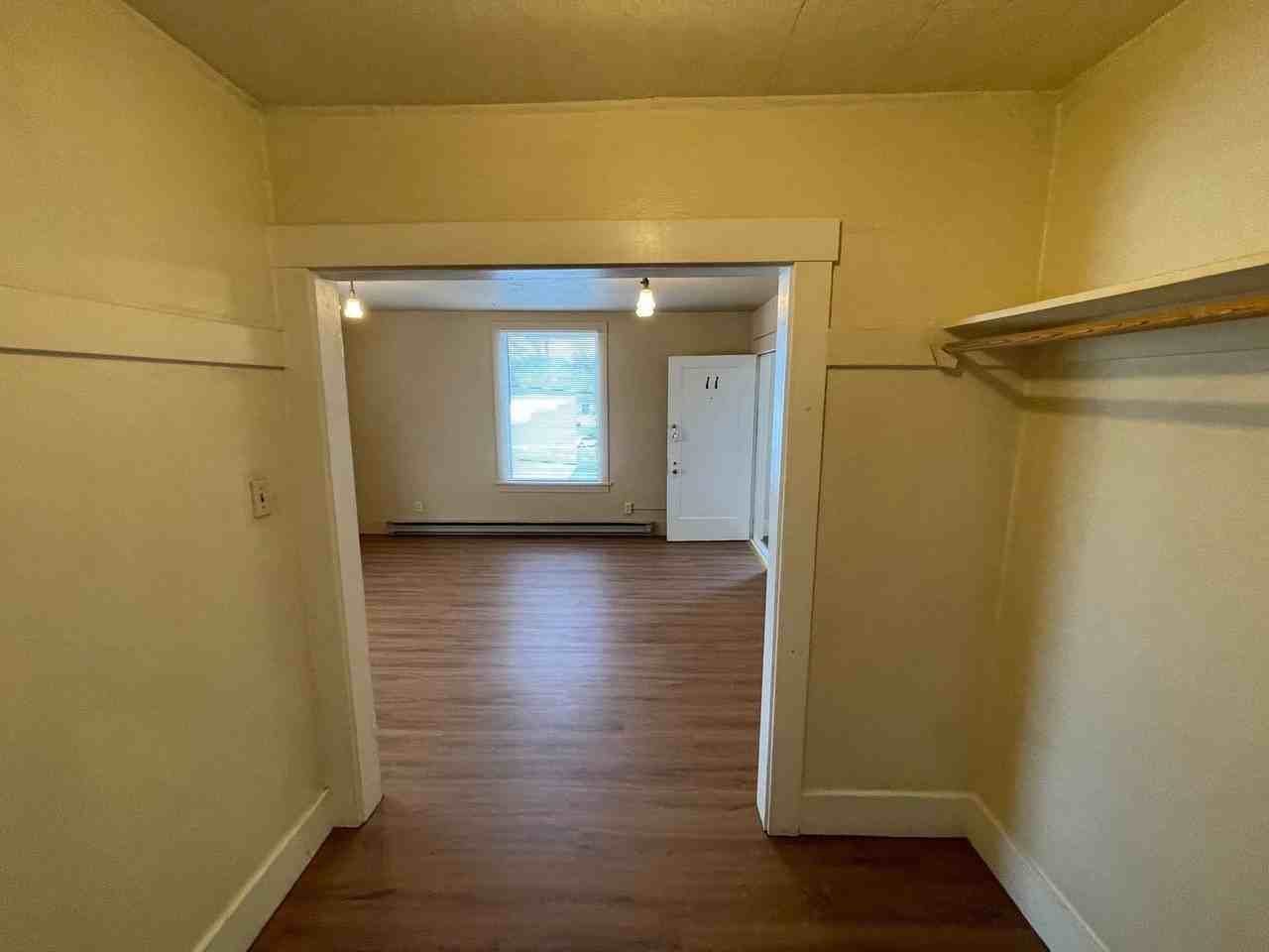 415 Walnut Ave #11 - Photo 6 of 9