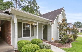 1204 Barnett Bend Cir - Photo 1 of 1