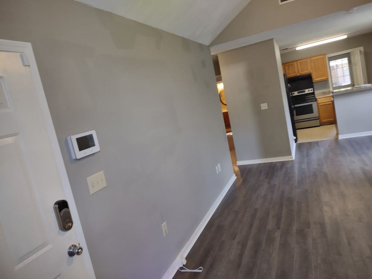 1204 Barnett Bend Cir - Photo 7 of 14