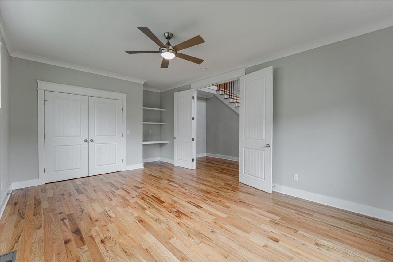2318 Large Oak Dr - Photo 5 of 36