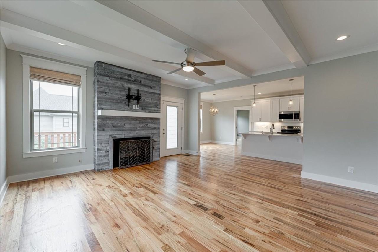 2318 Large Oak Dr - Photo 6 of 36