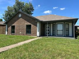 featured image of 713 Buttercup Trl