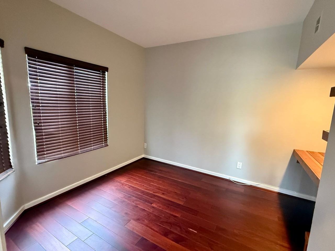 2223 Lago Madero - Photo 2 of 18