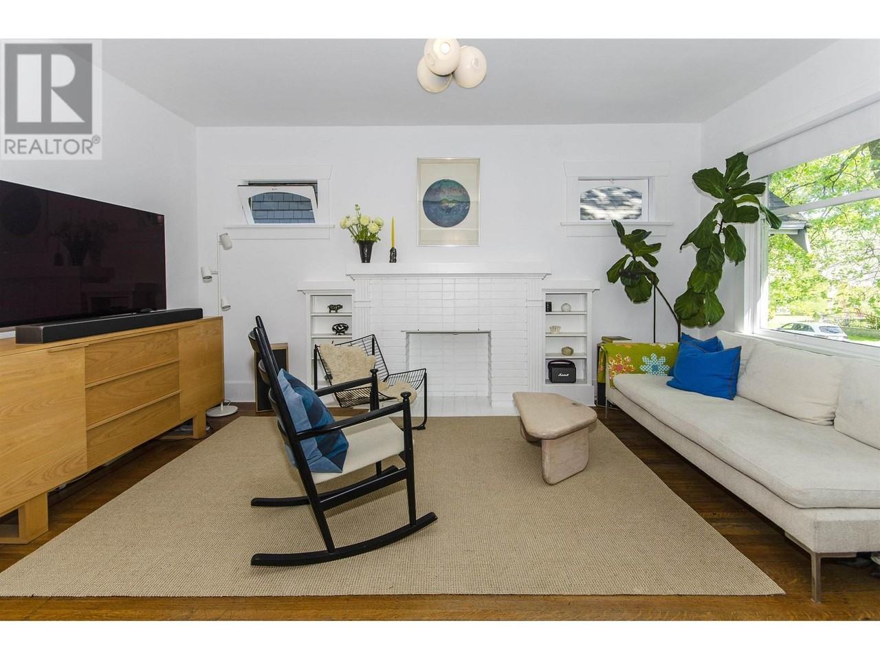 1263 E 23rd Ave - Photo 2 of 20