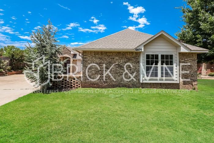 6609 Westlake Blvd - Photo 2 of 17