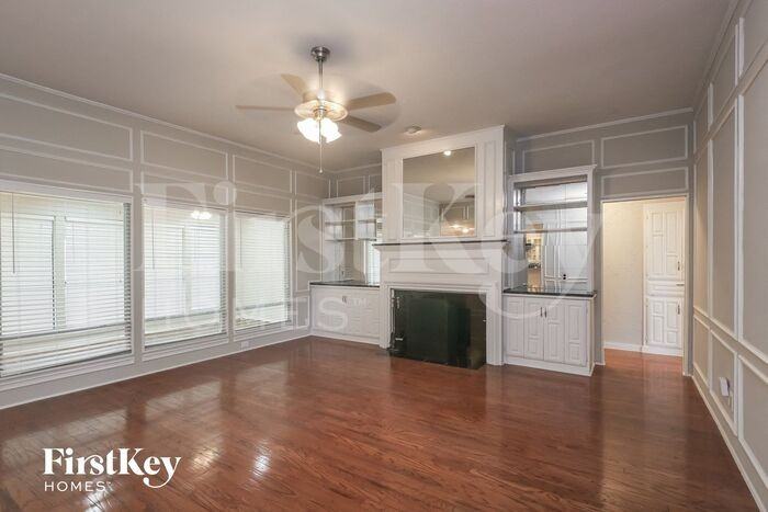 1709 Plummer Dr - Photo 2 of 15