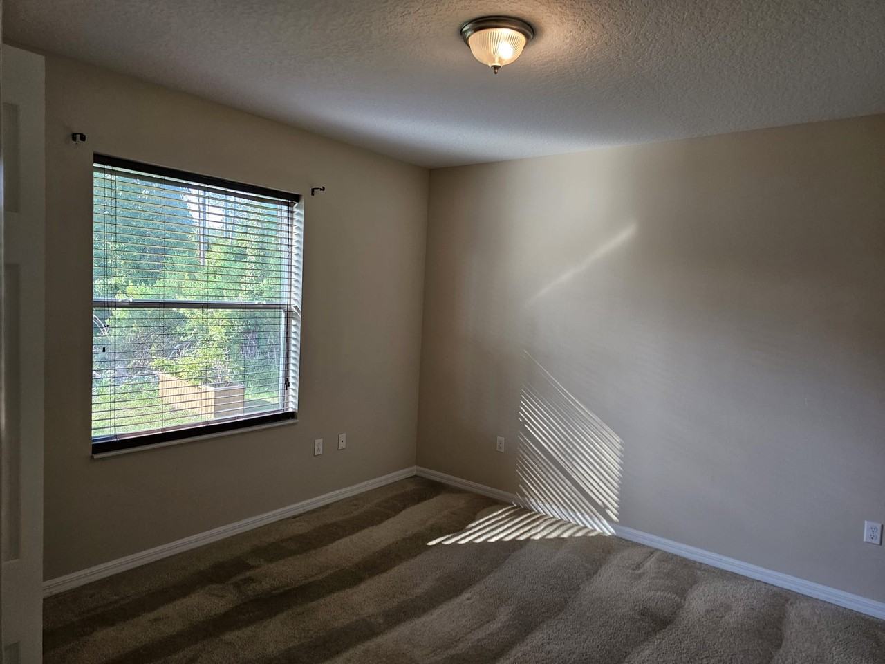 34 Richmond Dr #NA - Photo 4 of 22