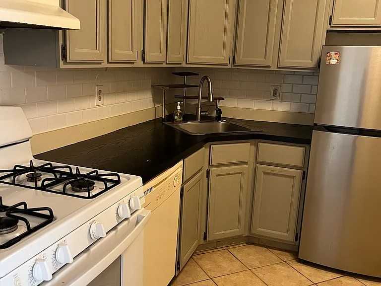 143 College Dr #143 - Photo 3 of 11