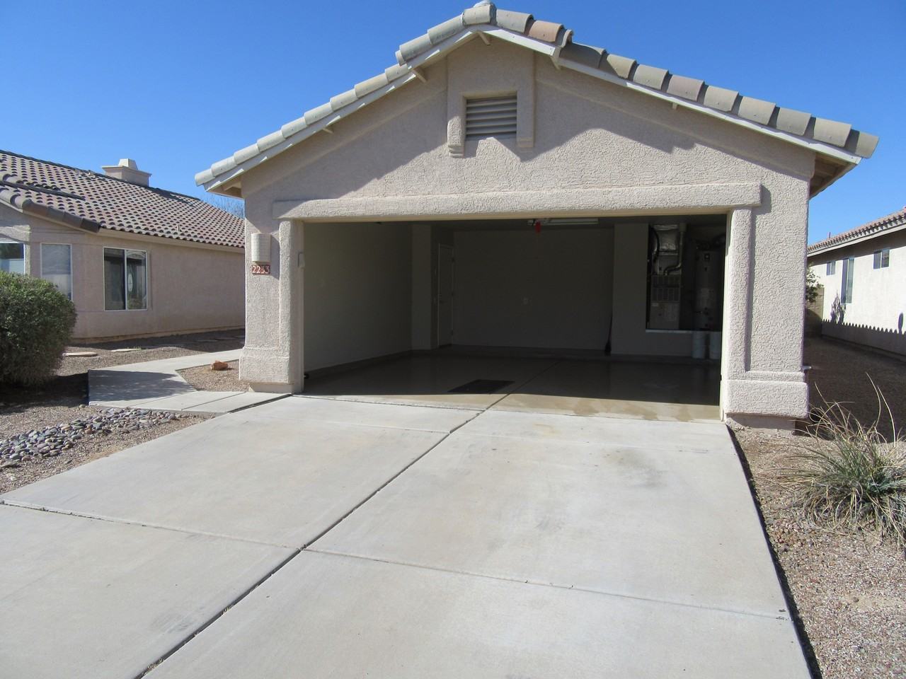 2233 W Catalina View Dr #NA - Photo 2 of 11