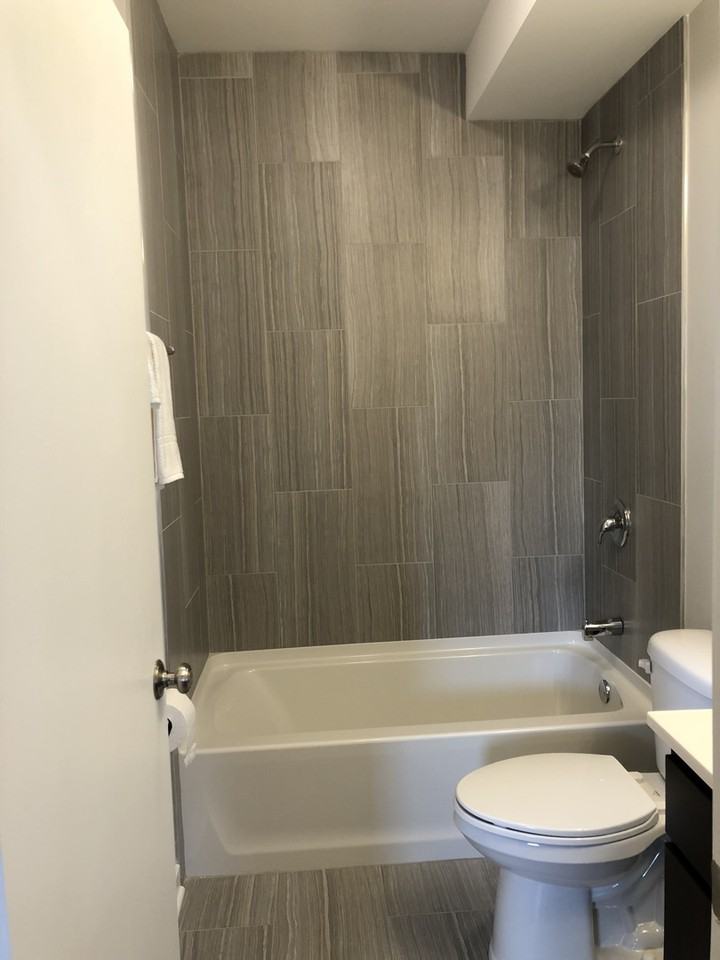 4817 N Christiana Ave #1E - Photo 6 of 11