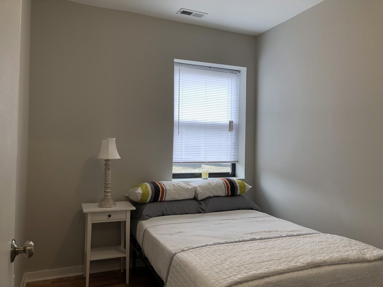 4817 N Christiana Ave #1E - Photo 7 of 11