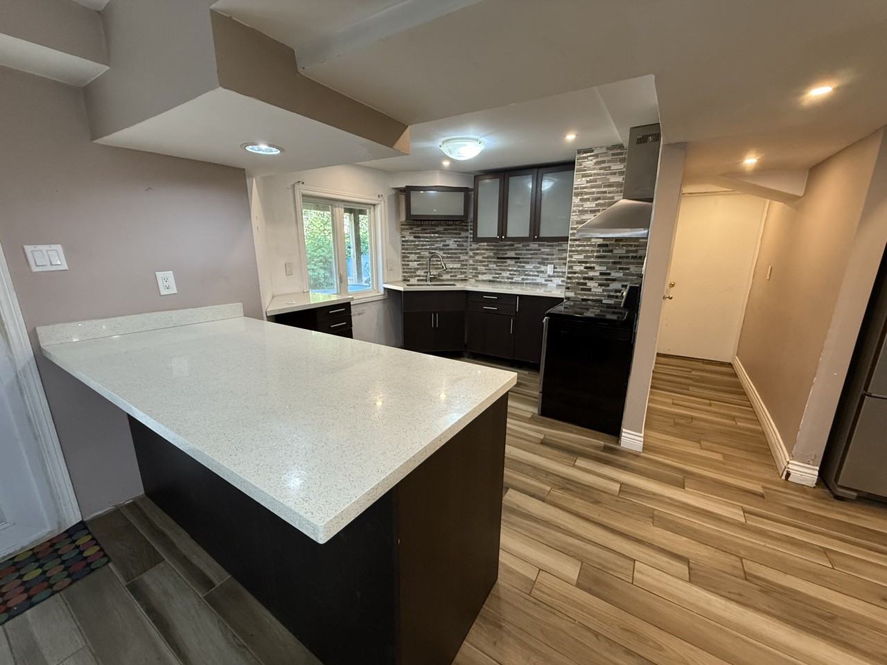 9 Birdsilver Gdns - Photo 2 of 14