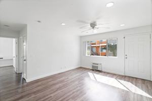 featured image of 5421 E Harmon Ave