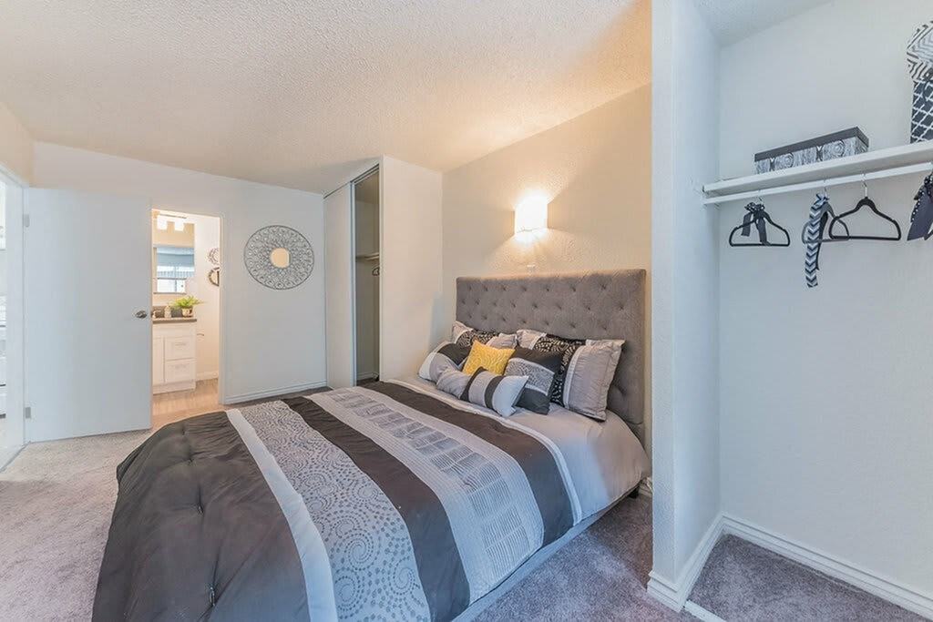 University Gardens - Photo 5 of 21