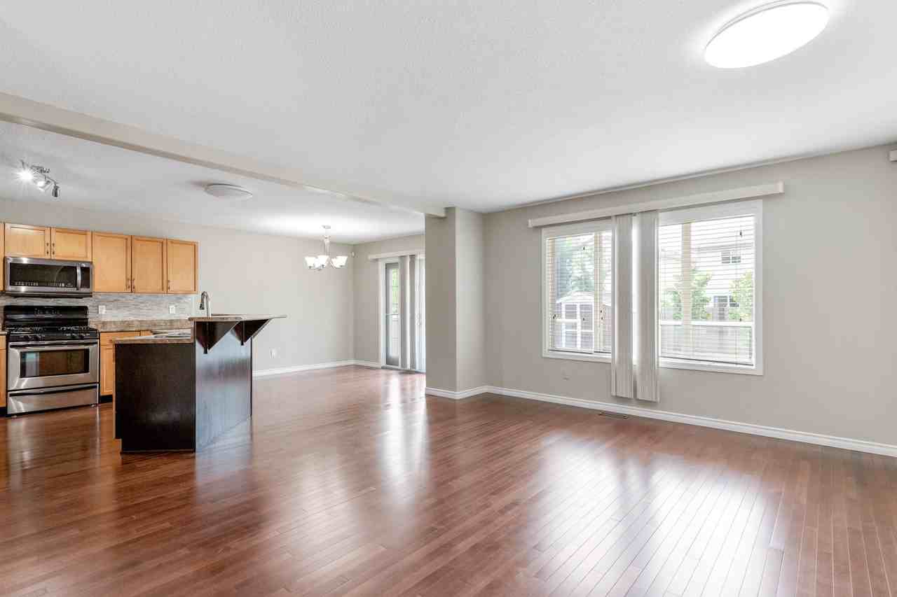 13509 141a Ave Nw #1 - Photo 3 of 44