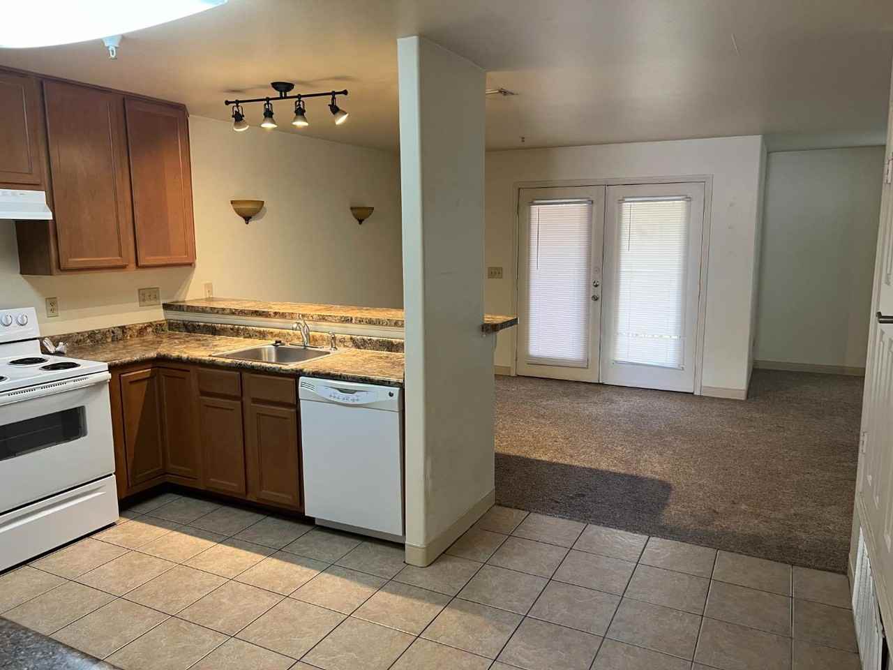 145 Private Road 3514 - Photo 2 of 10